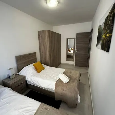 Starlight 2 Bedroom In