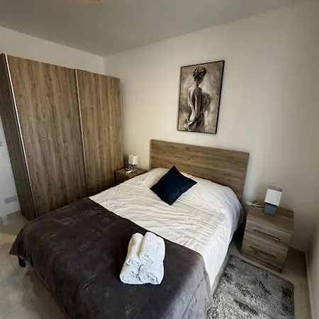 Starlight 2 Bedroom In *